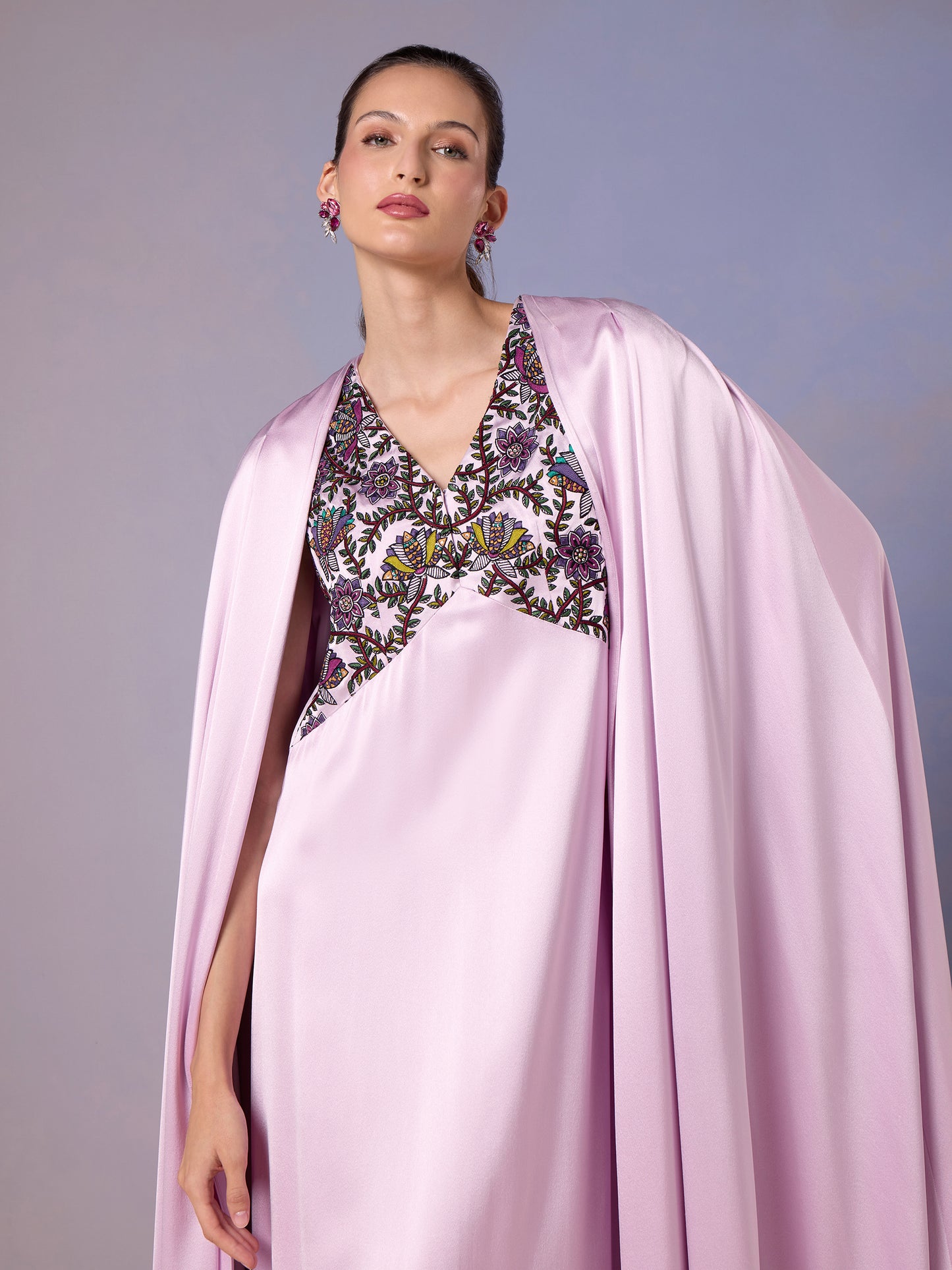 Elegant French Lilac kaftan with V-neck and detailed multicolor embroidery