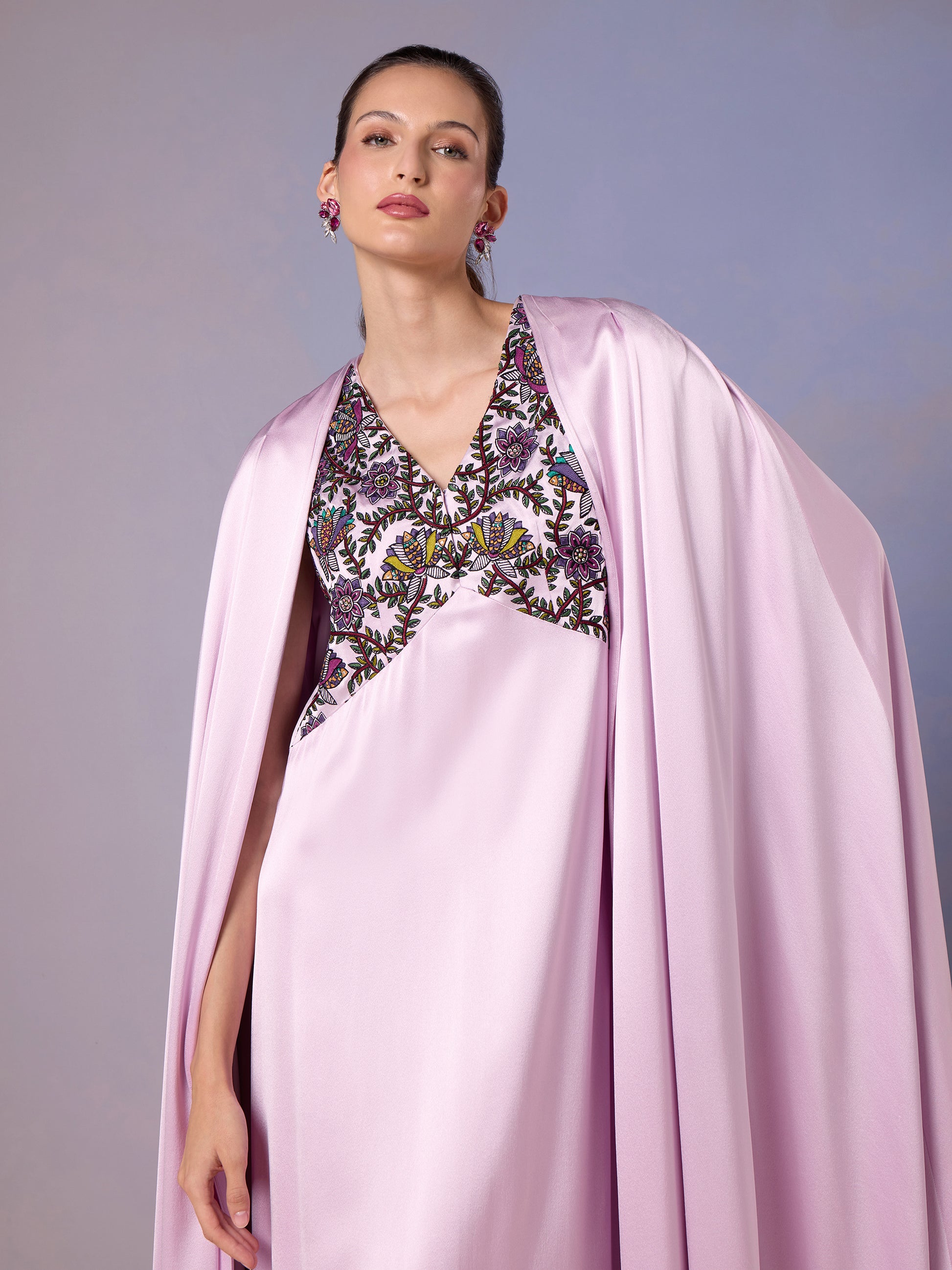 Elegant French Lilac kaftan with V-neck and detailed multicolor embroidery