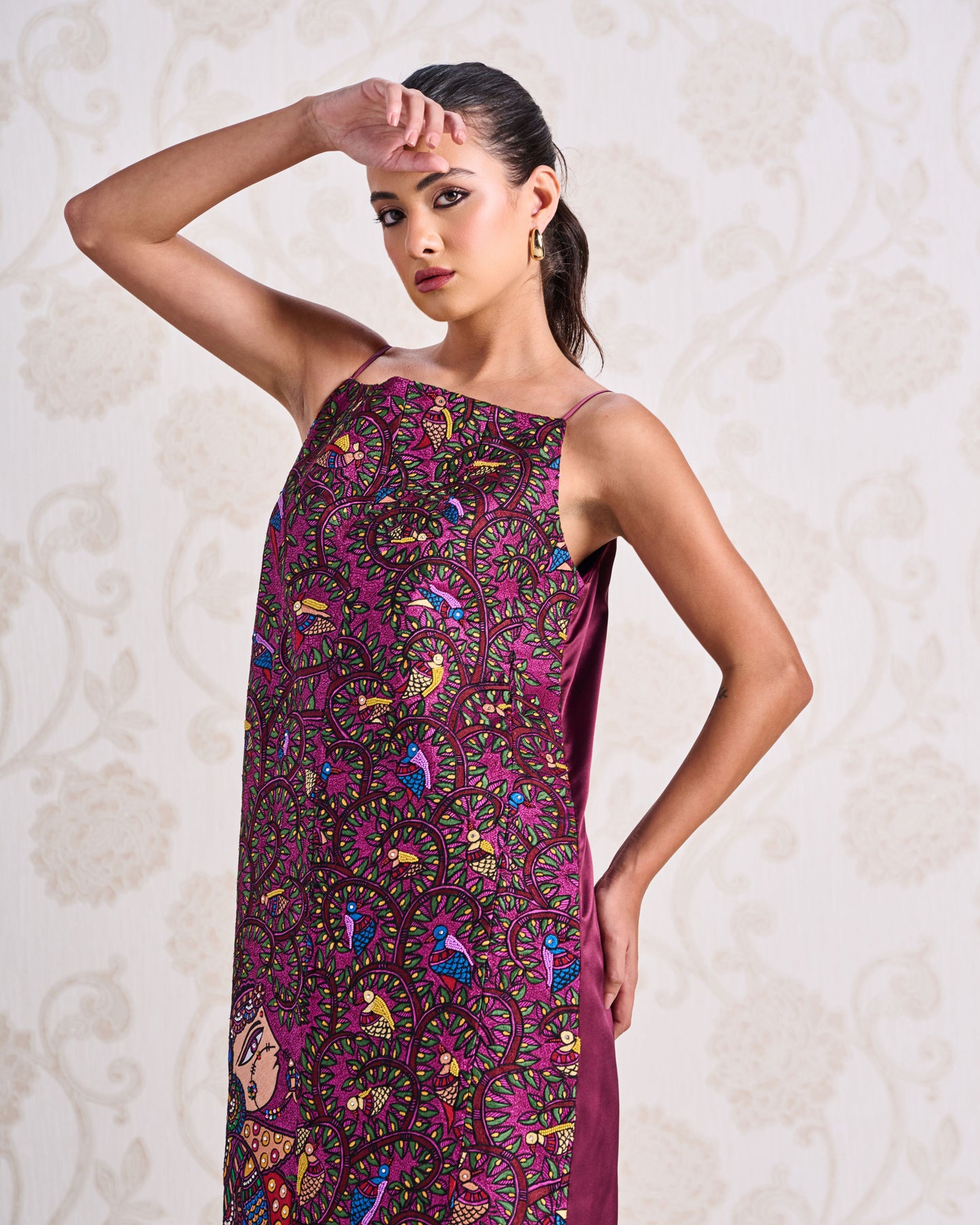 Short Dress – Persian Rose & Wine Bouquet