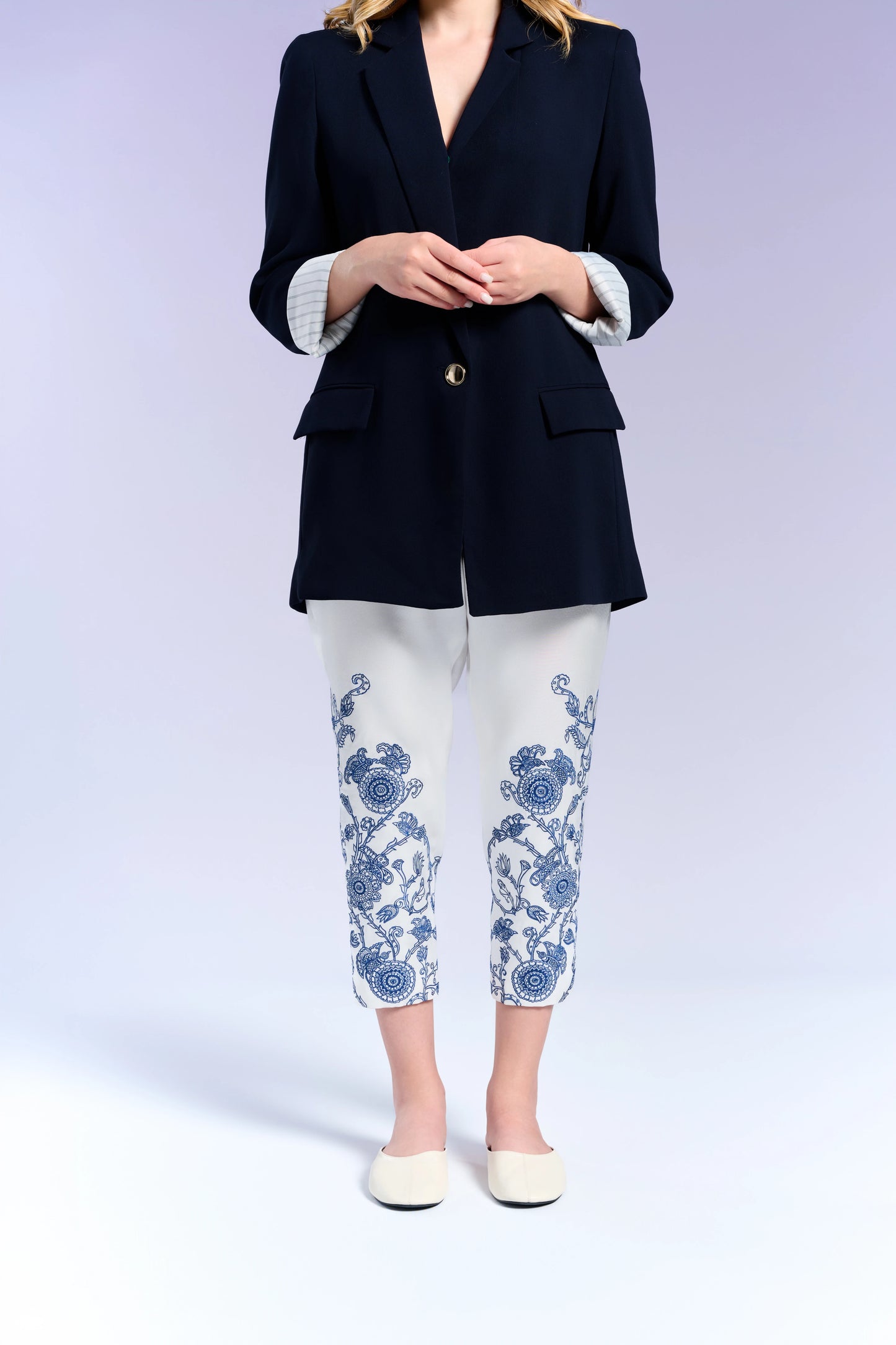 Capris - Chantilly White